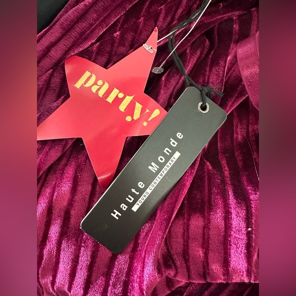 HAUTE MONDE Wine colored Stretch Velvet Two-Piece Outfit NWT Size M - Picture 3 of 8